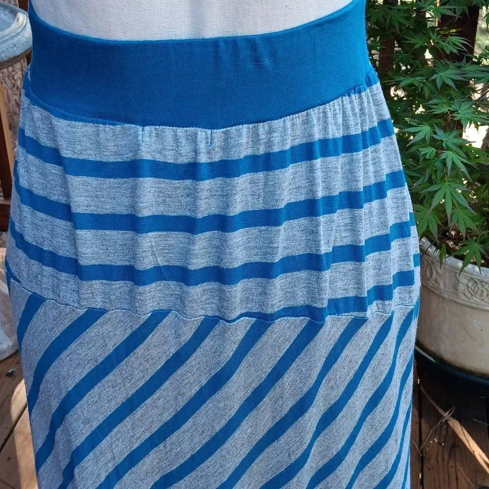 Jessica London Teal/Gray Striped Knit Skirt. Farmers Mkt. Beachy.
